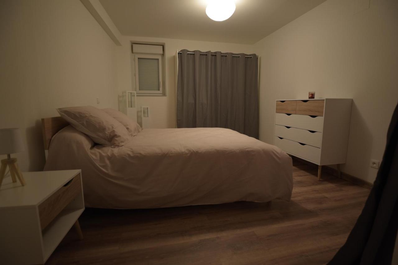 Cosy Appartement Hyper Centre Ville Avec Cour + Patio Auxerre Eksteriør billede